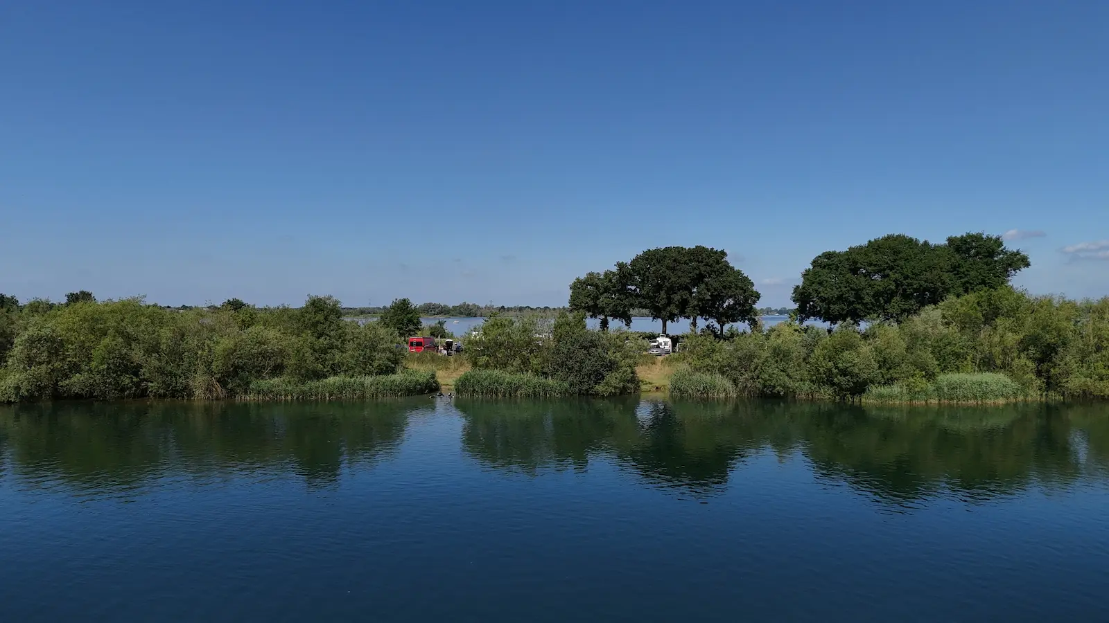 Kraaijenbergse plas 8 witte brug